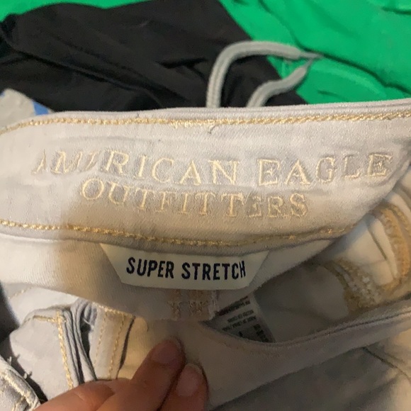 2 for 15$// American Eagle Distressed Jean - Picture 3 of 4